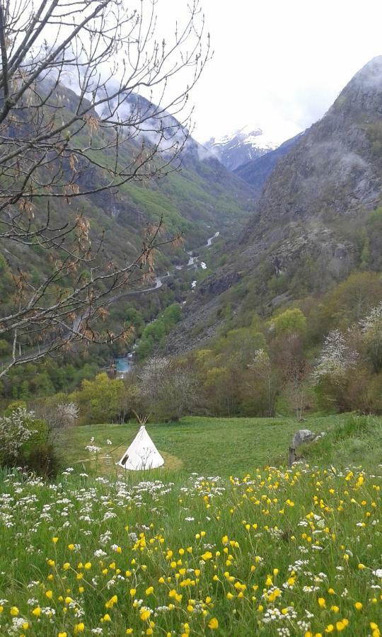 Tipis Nature 加瓦尔尼 外观 照片
