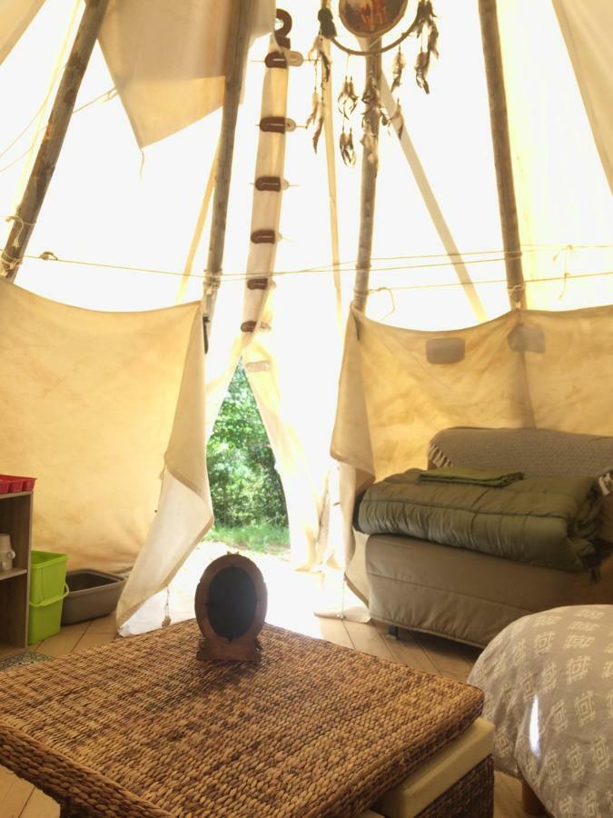 Tipis Nature 加瓦尔尼 外观 照片