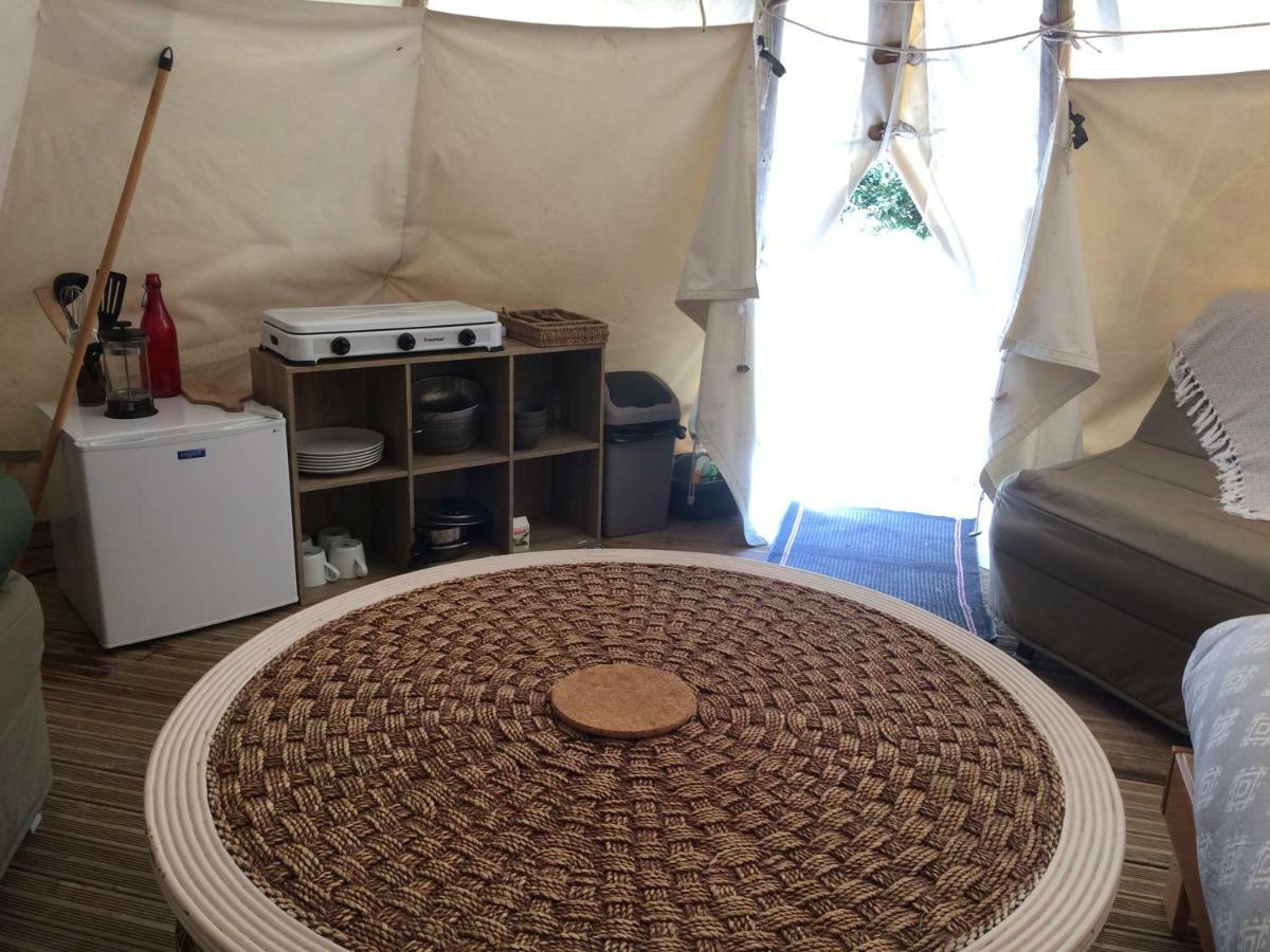 Tipis Nature 加瓦尔尼 外观 照片